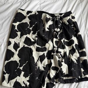 Black and White Patterned Skirt